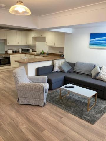 Highcliffe Apartment With Parking Christchurch  Exterior photo
